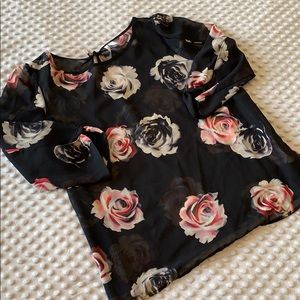 ⭐️❤️ Lauren Conrad Sheer Blouse ❤️⭐️